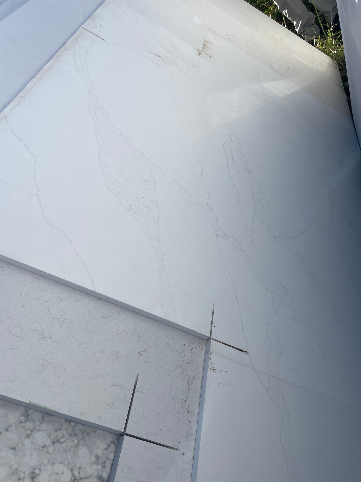 LX Hausys Calacatta Suprema 2cm